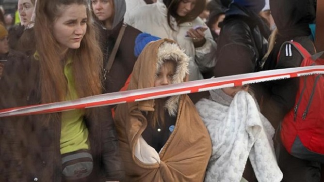 Ucraina, l´Europa pronta ad applicare la direttiva sulla «protezione temporanea» dei migranti.